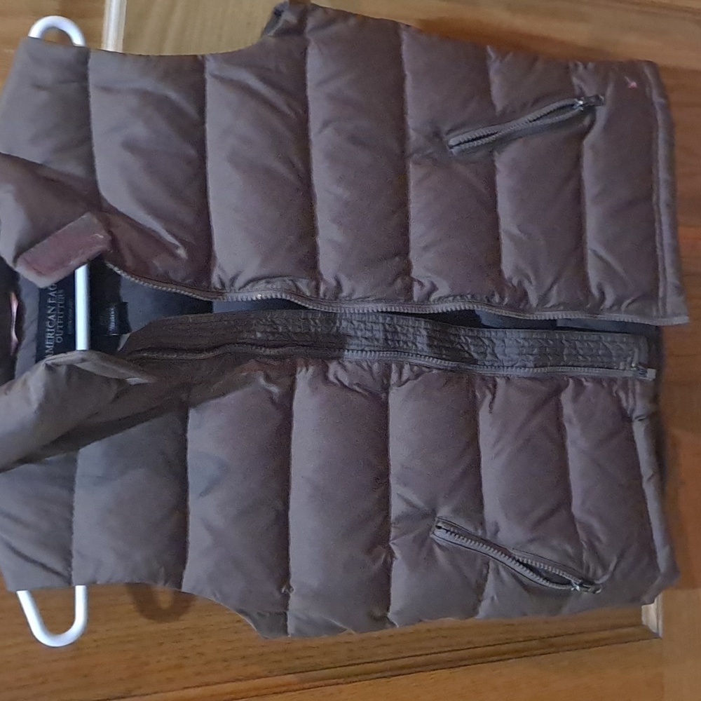 Vintage DownAmerican Eagle Outfitters Taupe Puffer Vest